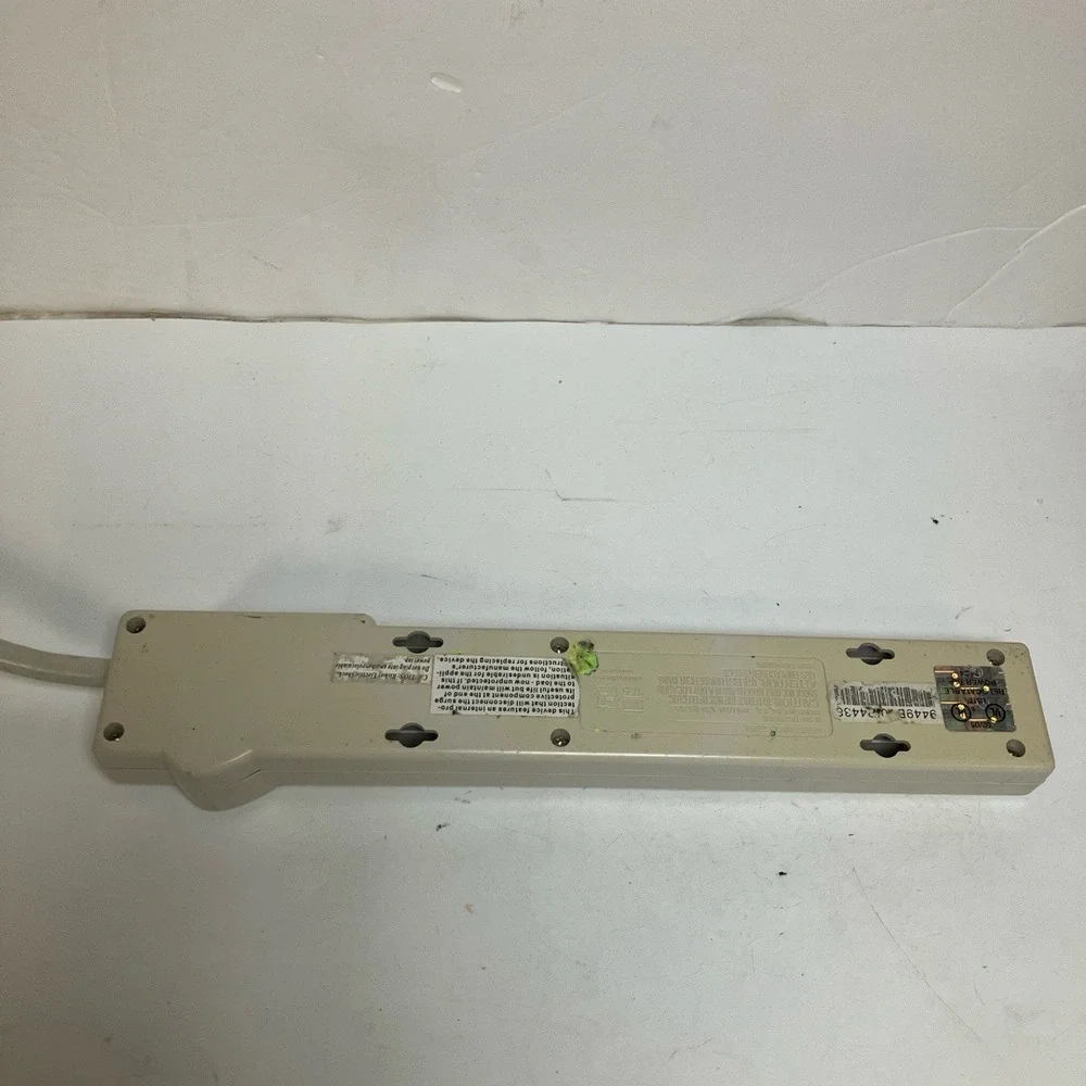 Tripp Lite Power Strip PV600HF 6 Outlets Black‎ Surge Protector OnOff Switch
